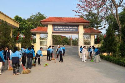 CHUNG TAY VÌ MỘT NGÔI TRƯỜNG SÁNG – XANH – SẠCH – ĐẸP